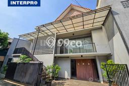 Jual Rumah Luas Megah Dengan View Eksklusif di Meruya, Jakarta Barat Jual Rumah Luas Megah Dengan View Eksklusif di Meruya, Jakarta Barat