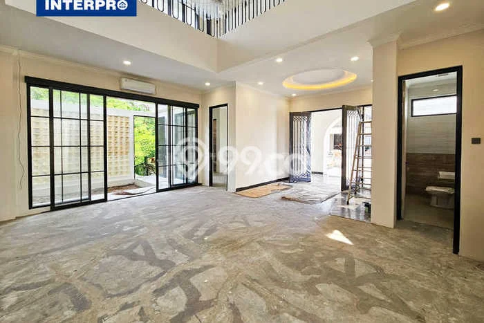 For Sale Rumah Mewah Exclusive di Kebon Jeruk, Jakarta Barat For Sale Rumah Mewah Exclusive di Kebon Jeruk, Jakarta Barat