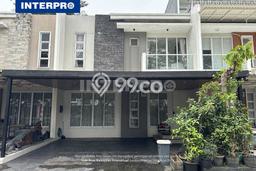Rumah Luxury Modern Tanpa Renovasi di Green Lake City Jakarta Barat Rumah Luxury Modern Tanpa Renovasi di Green Lake City Jakarta Barat