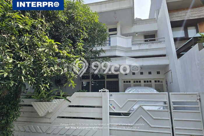 Dijual Rumah Luas Megah Dengan View Cantik di Permata Buana, Jakarta Barat Dijual Rumah Luas Megah Dengan View Cantik di Permata Buana, Jakarta Barat