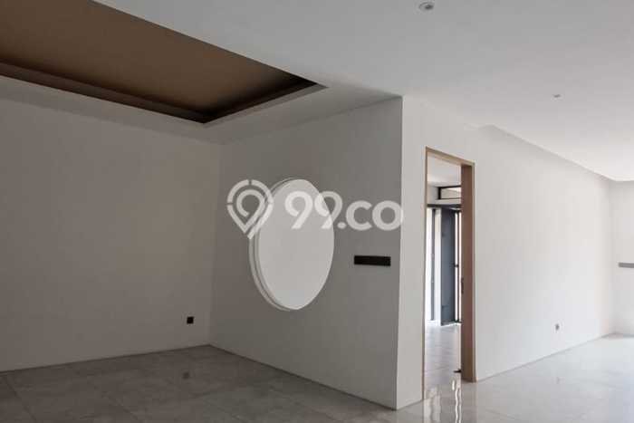 Rumah Mewah LB 350m2 Siap Huni Desain Elegan di Mekar Wangi, Bandung Rumah Mewah LB 350m2 Siap Huni Desain Elegan di Mekar Wangi, Bandung
