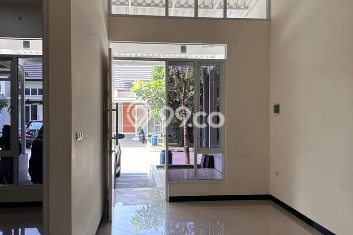 Jual Rumah Modern 2 KT di Taman Kopo Indah, Bandung Jual Rumah Modern 2 KT di Taman Kopo Indah, Bandung