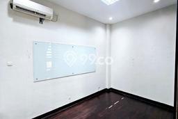Kantor Dijual di Surabaya LT 347m2 & LB 470m2 Lokasi Terbaik! Kantor Dijual di Surabaya LT 347m2 & LB 470m2 Lokasi Terbaik!