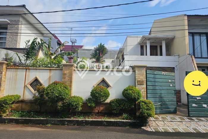 Tanah Kosong Dijual di Jakarta Timur dengan Area 240m2 Tanah Kosong Dijual di Jakarta Timur dengan Area 240m2