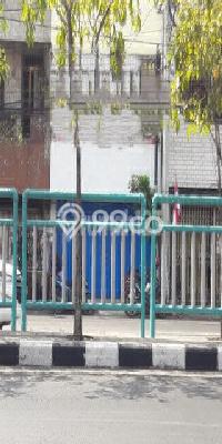 Unit Ruko Dijual di Surabaya LT 60m2 & LB 180m2 Unit Ruko Dijual di Surabaya LT 60m2 & LB 180m2