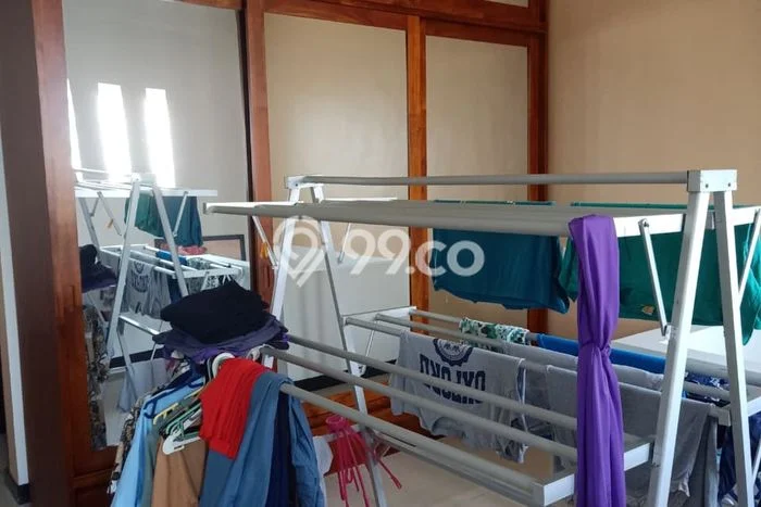 Dijual Cepat Rumah Bagus Siap Huni LB 185m2 di Sidoarjo, Sidoarjo Dijual Cepat Rumah Bagus Siap Huni LB 185m2 di Sidoarjo, Sidoarjo