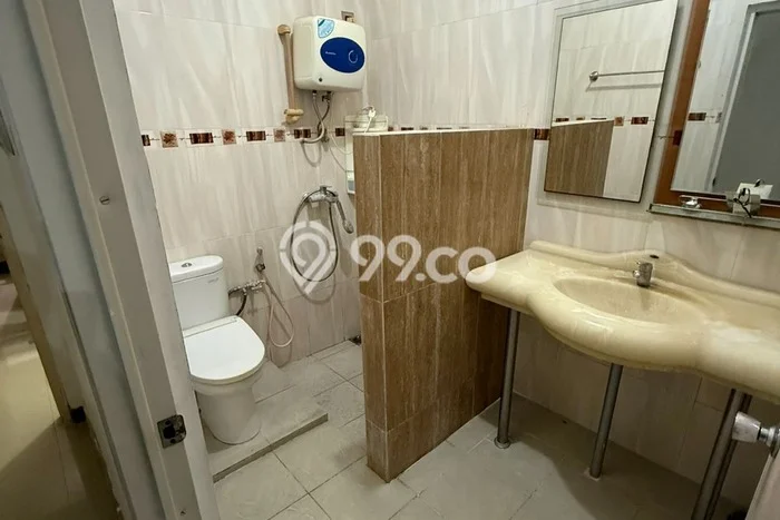 Rumah Disewakan Surabaya LT 200m2 LB 250m2 Area Surabaya Kota Rumah Disewakan Surabaya LT 200m2 LB 250m2 Area Surabaya Kota
