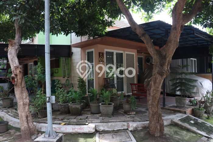 For Sale Rumah 3 Kamar Lokasi Ideal Bagus dan Strategis di Sidoarjo For Sale Rumah 3 Kamar Lokasi Ideal Bagus dan Strategis di Sidoarjo