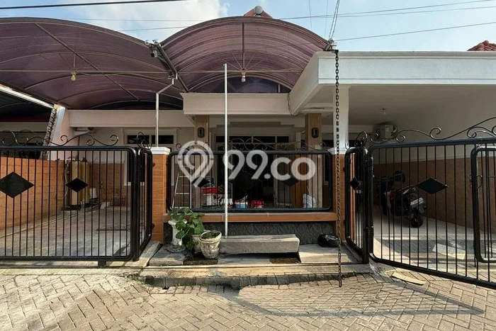 Rumah Disewakan Surabaya LT 200m2 LB 250m2 Area Surabaya Kota Rumah Disewakan Surabaya LT 200m2 LB 250m2 Area Surabaya Kota