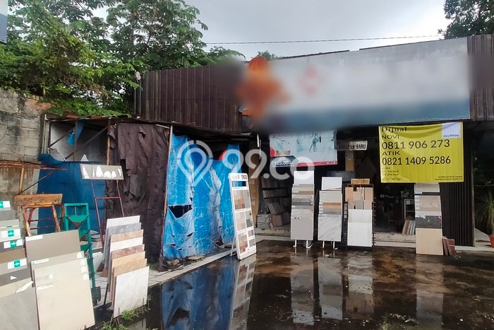 Komersial Bagus Dijual LB 223m2 Lokasi Strategis Depok Area Cocok untuk Bisnis Komersial Bagus Dijual LB 223m2 Lokasi Strategis Depok Area Cocok untuk Bisnis