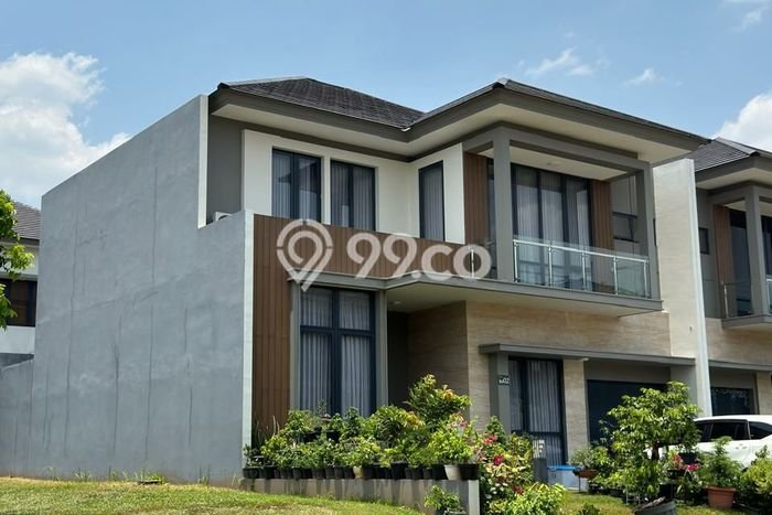 Hunian Mewah LB 244m2 Siap Pakai Desain Elegan di Kota Wisata, Bogor Hunian Mewah LB 244m2 Siap Pakai Desain Elegan di Kota Wisata, Bogor