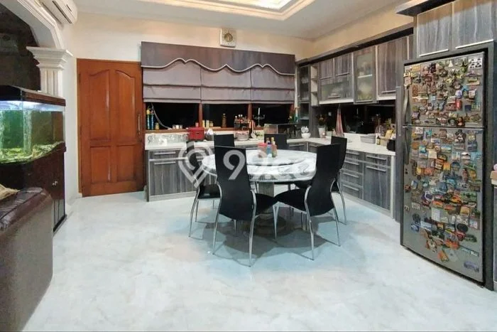 Hunian Elit LB 180m2 Siap Huni Desain Elegan di Pulomas, Jakarta Timur Hunian Elit LB 180m2 Siap Huni Desain Elegan di Pulomas, Jakarta Timur