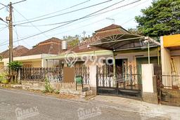 Rumah Modern Cantik 4 KT Bisa Langsung Pindah di Klojen Rumah Modern Cantik 4 KT Bisa Langsung Pindah di Klojen