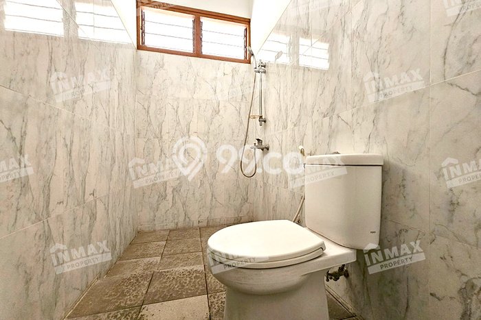 Sewa cepat rumah minimalis strategis 4 Kamar di Klojen, Malang Sewa cepat rumah minimalis strategis 4 Kamar di Klojen, Malang