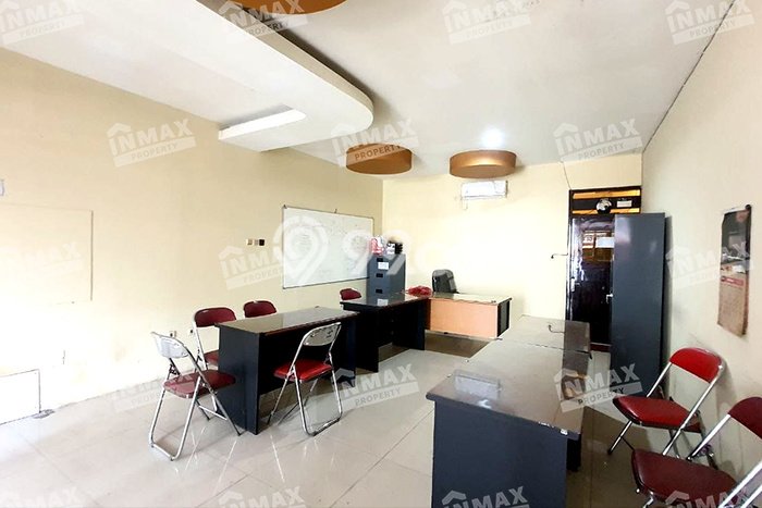 Ruko paling strategis disewakan di Klojen Malang Ruko paling strategis disewakan di Klojen Malang