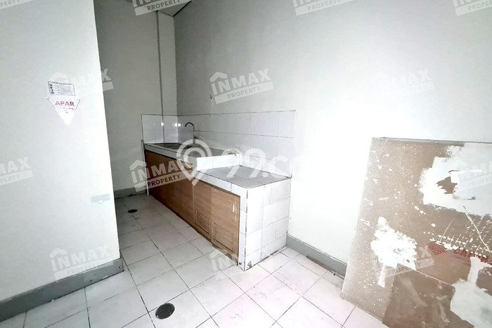 Ruko paling strategis disewakan di Blimbing Malang Ruko paling strategis disewakan di Blimbing Malang
