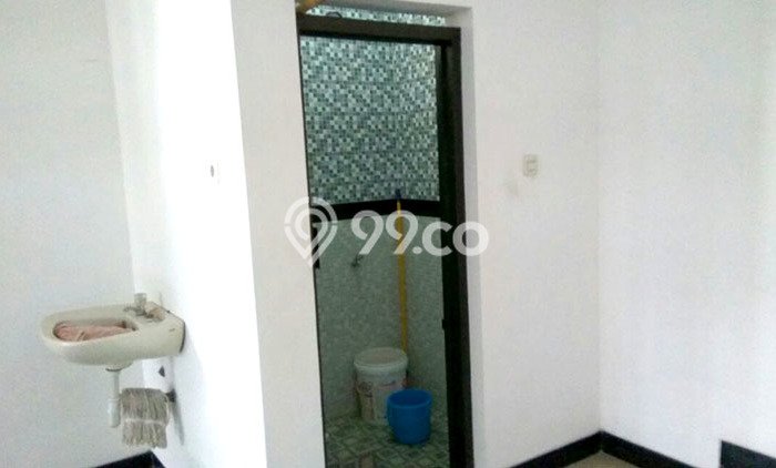 Ruko Disewa di Klojen, Malang, LT 54m2 / LB 160m2 Ruko Disewa di Klojen, Malang, LT 54m2 / LB 160m2