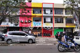 Area Strategis! Disewakan Ruko Lokasi Blimbing, Malang Cocok untuk Bisnis Area Strategis! Disewakan Ruko Lokasi Blimbing, Malang Cocok untuk Bisnis
