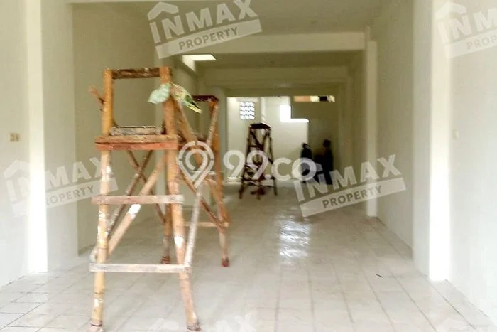 Disewakan Ruko komersial di Kedungkandang luas bangunan 275m2 Disewakan Ruko komersial di Kedungkandang luas bangunan 275m2