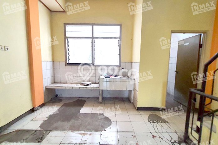 Ruko Disewakan Lokasi Blimbing Malang Harga Spesial! Ruko Disewakan Lokasi Blimbing Malang Harga Spesial!