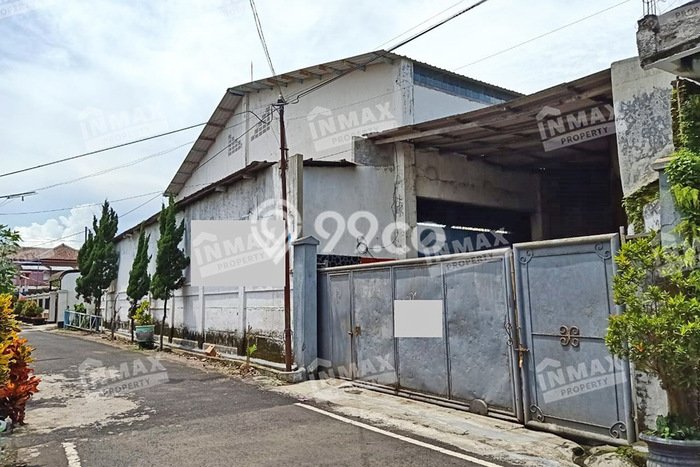 Dijual Gudang Premium Kawasan Blimbing, Luas 1228m2m², Mainroad, Kawasan Komersial Dijual Gudang Premium Kawasan Blimbing, Luas 1228m2m², Mainroad, Kawasan Komersial