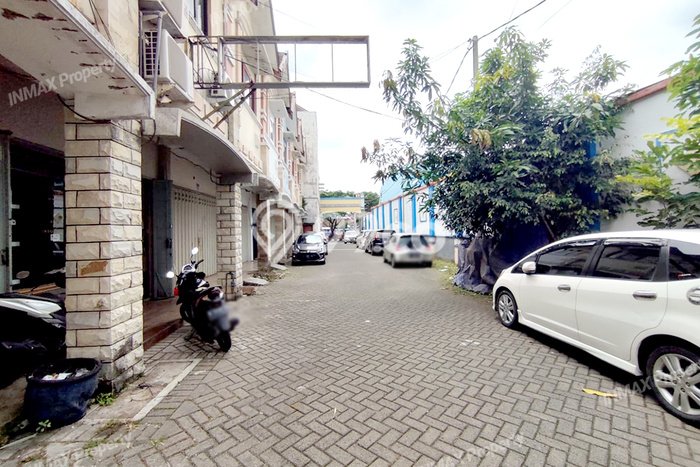 PRIME LOCATION! Ruko Kawasan Lowokwaru, Luas 96m2m², Kawasan Komersial, Lokasi Strategis PRIME LOCATION! Ruko Kawasan Lowokwaru, Luas 96m2m², Kawasan Komersial, Lokasi Strategis