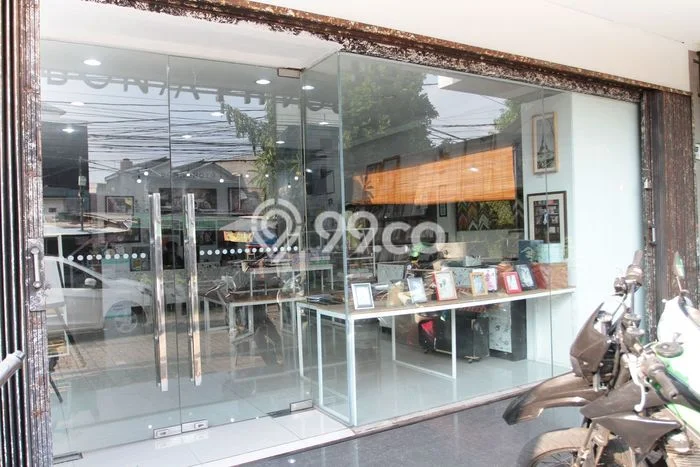 AREA BERKEMBANG! Ruko For Rent Kawasan Rempoa, Luas 250m², Ready Bisnis AREA BERKEMBANG! Ruko For Rent Kawasan Rempoa, Luas 250m², Ready Bisnis