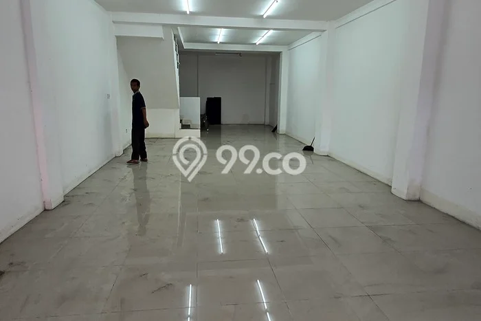 Ruko untuk Disewa di Pusat Jakarta Selatan Luas Bangunan 252m2 Ruko untuk Disewa di Pusat Jakarta Selatan Luas Bangunan 252m2