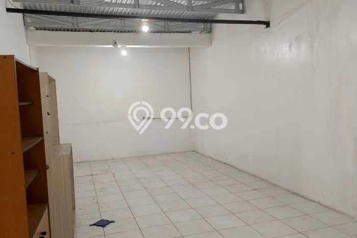 Ruko untuk Disewa di Pusat Jakarta Barat Luas Bangunan 192m2 Ruko untuk Disewa di Pusat Jakarta Barat Luas Bangunan 192m2