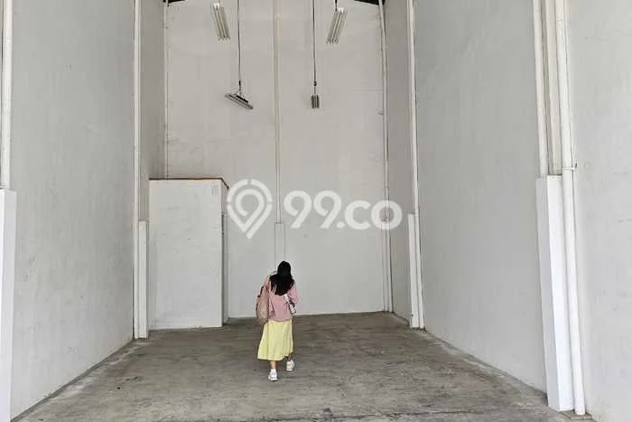 Gudang untuk Disewa di Pusat Tangerang Luas Bangunan 120m2 Gudang untuk Disewa di Pusat Tangerang Luas Bangunan 120m2