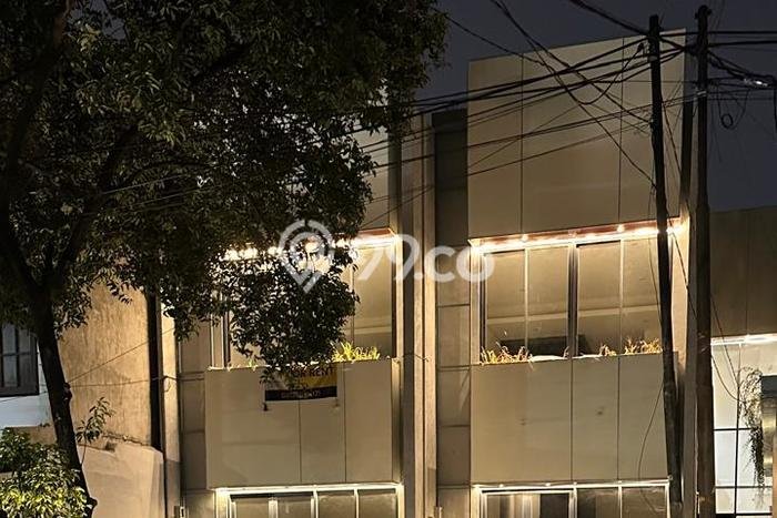 LOKASI STRATEGIS! Ruko For Rent Kawasan , Luas 110m2m², Kawasan Berkembang LOKASI STRATEGIS! Ruko For Rent Kawasan , Luas 110m2m², Kawasan Berkembang
