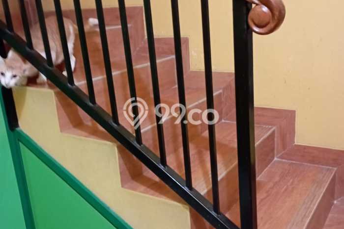 Rumah Mewah LB 200m2 Siap Huni Desain Elegan di Kedoya, Jakarta Barat Rumah Mewah LB 200m2 Siap Huni Desain Elegan di Kedoya, Jakarta Barat