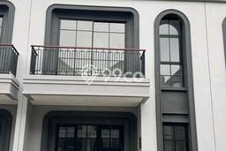 Rumah Bagus Siap Huni Di Lakarsantri Luas 132m2 Lokasi Strategis Rumah Bagus Siap Huni Di Lakarsantri Luas 132m2 Lokasi Strategis