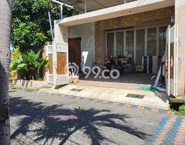 Rumah Modern LB/LT 300m2/177m2 Dijual Area Dharma Husada, Surabaya Rumah Modern LB/LT 300m2/177m2 Dijual Area Dharma Husada, Surabaya