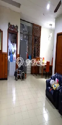 Jual Rumah Luas Elegan Dengan View Cantik di Galaxy, Surabaya Jual Rumah Luas Elegan Dengan View Cantik di Galaxy, Surabaya