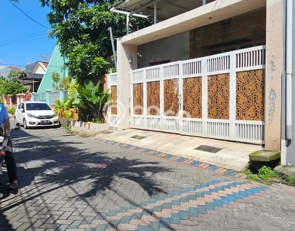 Rumah Modern LB/LT 300m2/177m2 Dijual Area Dharma Husada, Surabaya Rumah Modern LB/LT 300m2/177m2 Dijual Area Dharma Husada, Surabaya