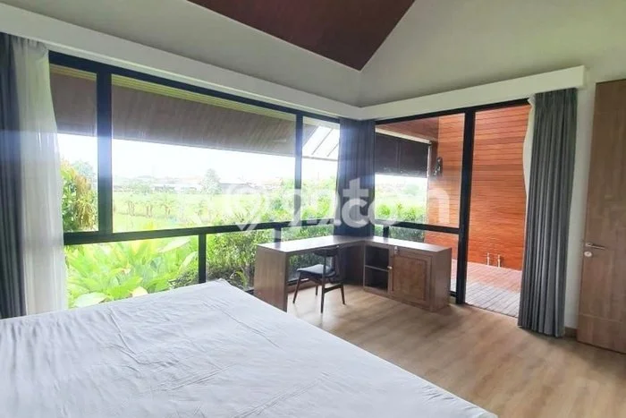 BISNIS POTENSIAL! Vila di , Area 146m2m², ROI Menjanjikan BISNIS POTENSIAL! Vila di , Area 146m2m², ROI Menjanjikan