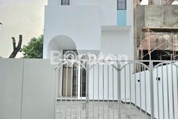 Rumah kawasan Meruya, Jakarta Barat, Luas 125m² Bangunan 150m² Rumah kawasan Meruya, Jakarta Barat, Luas 125m² Bangunan 150m²