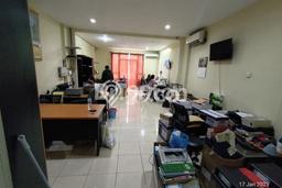 LOKASI SUPER STRATEGIS! Ruko Kawasan Cengkareng, Luas 120m2m², Prospek Pengunjung LOKASI SUPER STRATEGIS! Ruko Kawasan Cengkareng, Luas 120m2m², Prospek Pengunjung