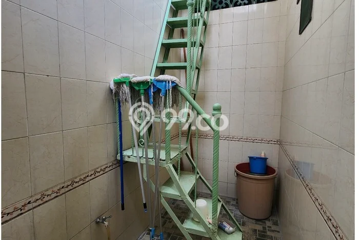 Rumah Luxury Modern Siap Huni di Taman Ratu Jakarta Barat Rumah Luxury Modern Siap Huni di Taman Ratu Jakarta Barat