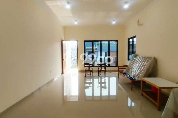 LOKASI SUPER STRATEGIS! Ruko Kawasan Duri Kepa, Luas 190m², Kawasan Bisnis LOKASI SUPER STRATEGIS! Ruko Kawasan Duri Kepa, Luas 190m², Kawasan Bisnis