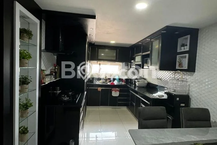 Dijual Rumah Mewah Elegan Dengan View Cantik di Citra Garden, Jakarta Barat Dijual Rumah Mewah Elegan Dengan View Cantik di Citra Garden, Jakarta Barat