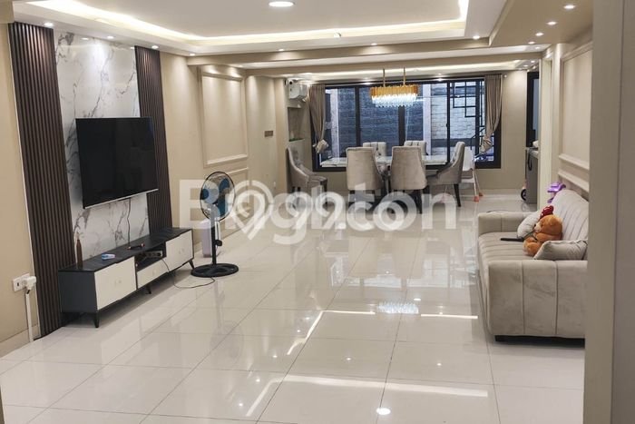 Hunian Elit LB 390m2 Siap Pakai Desain Elegan di Green Ville, Jakarta Barat Hunian Elit LB 390m2 Siap Pakai Desain Elegan di Green Ville, Jakarta Barat