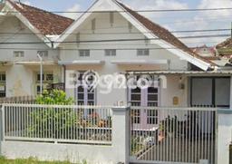 Rumah Luas Asri 3 KT Siap Pakai di Kasin Malang Rumah Luas Asri 3 KT Siap Pakai di Kasin Malang