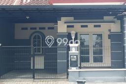 Disewakan! Rumah 3 Kamar Tidur &
2 Kamar Mandi di Araya, Malang Disewakan! Rumah 3 Kamar Tidur &
2 Kamar Mandi di Araya, Malang