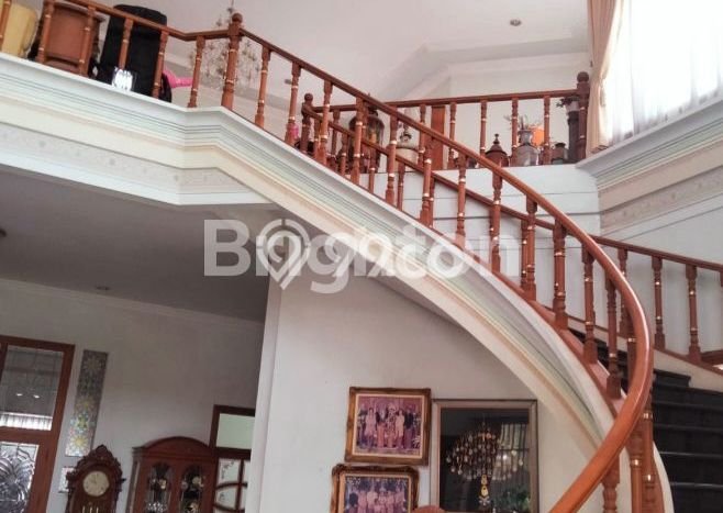 Dijual Rumah Mewah Exclusive di Gajah Mungkur, Semarang Dijual Rumah Mewah Exclusive di Gajah Mungkur, Semarang