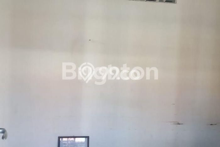 Hunian Cantik Modern Lb 200m2 di Semarang Timur, Semarang Hunian Cantik Modern Lb 200m2 di Semarang Timur, Semarang