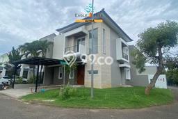 Ready to Use! Luxury House LT 202m2 Desain Elegan di BSD City Ready to Use! Luxury House LT 202m2 Desain Elegan di BSD City