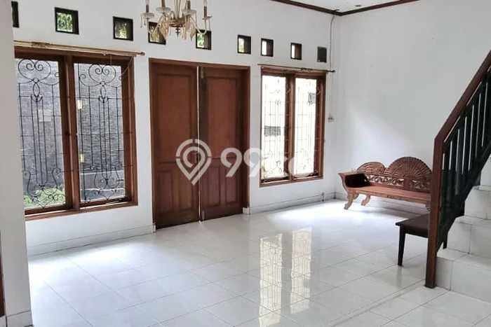 Rumah Luas Asri 3 KT Siap Huni di Rempoa Tangerang Selatan Rumah Luas Asri 3 KT Siap Huni di Rempoa Tangerang Selatan