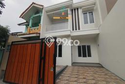 For Sale Hunian Rumah Terawat 3 Kamar di Graha Raya Bintaro, Tangerang Selatan For Sale Hunian Rumah Terawat 3 Kamar di Graha Raya Bintaro, Tangerang Selatan